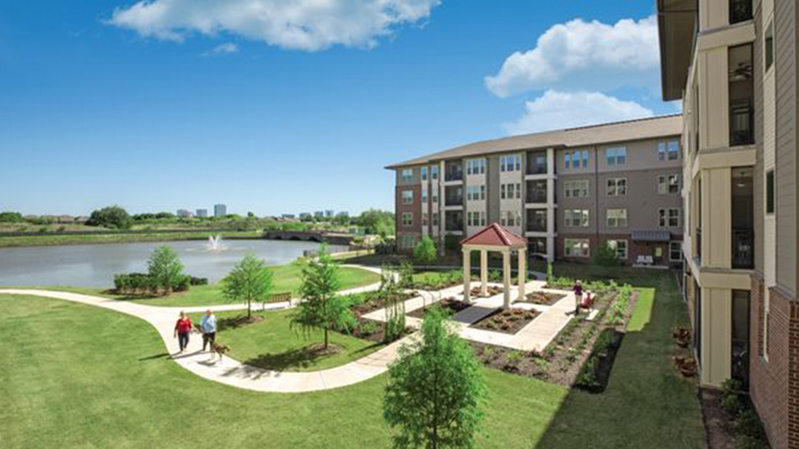 Sunny, outdoor image of the Eagle's Trace community.